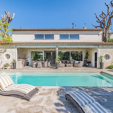Diane By Terrys Homes Hébergement de vacances Cannes